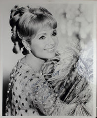 Debbie Reynolds Signed B&W photo