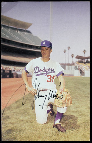 Maury Wills Signed hoto